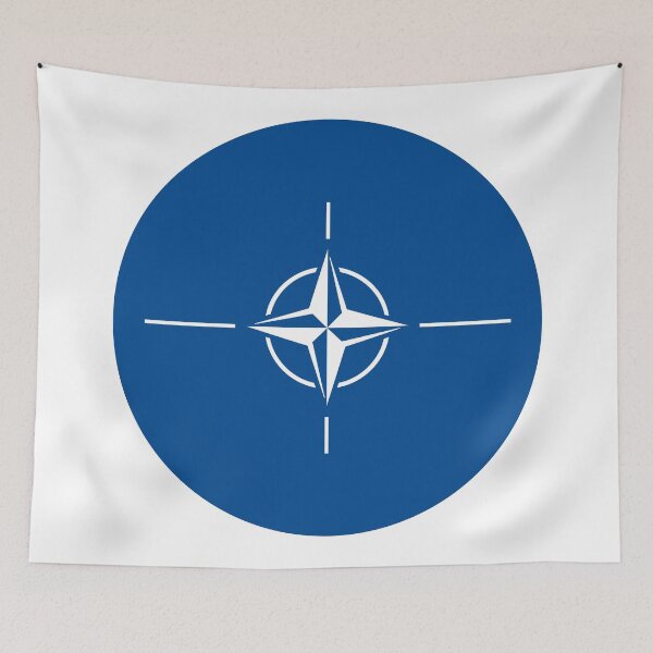 Aperçu de l'œuvre Drapeau circulaire de l'OTAN créée et vendue par shitpostee.