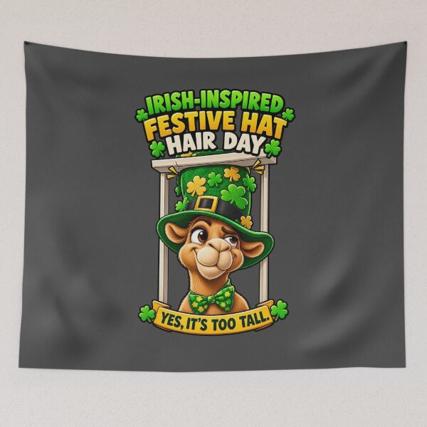 Aperçu de l'œuvre T-shirt graphique humoristique irlandais pour la Saint-Patrick, motif chameau et chapeau festif inspiré de l'Irlande créée et vendue par Camel & Quirk.