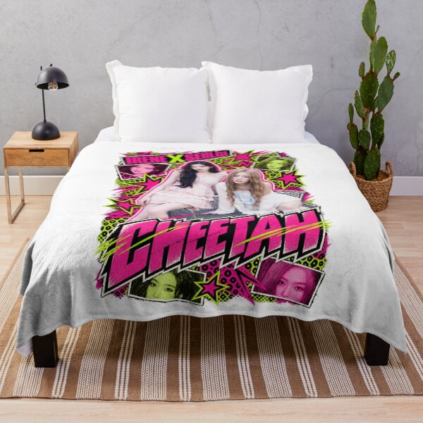 Aperçu de l'œuvre Irene Seulgi vert néon, l'ère du guépard | Pour les fans de ReVeluv créée et vendue par Valereekmerch.