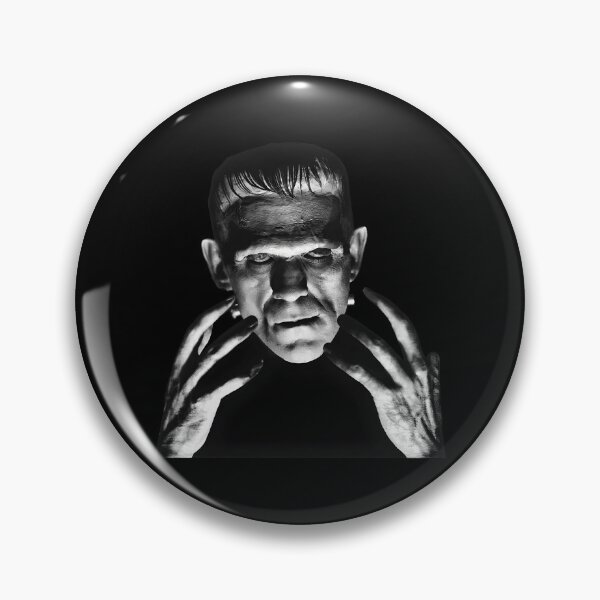 Artikelvorschau, Vintage-Gothic-Monster-Design für Halloween-Fans entworfen und verkauft von Fibi-studio.