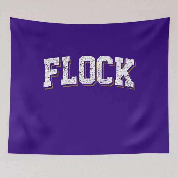 Artikelvorschau, Vintage-Flock-Football aus Baltimore im Used-Look entworfen und verkauft von Floral Vintage.