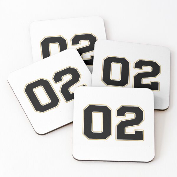 Aperçu de l'œuvre 02 | Maillot numéro 02 | T-shirt numéro 02 (Noir / Or) créée et vendue par STUDIO-72.