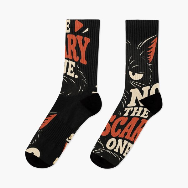 Artikelvorschau, No The Scary One Black Cat Horror Movie Reaction entworfen und verkauft von MOTIFOLK.