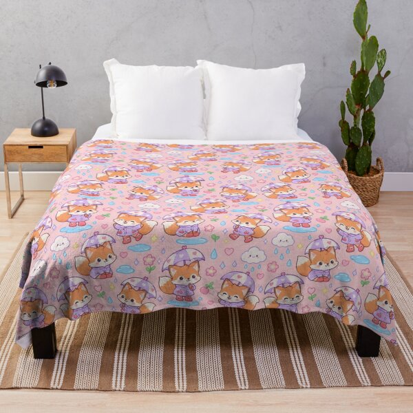 Aperçu de l'œuvre Renard kawaii par temps de pluie avec des bottes de pluie cerise à motif pastel lavande créée et vendue par Soft Berry Studio.