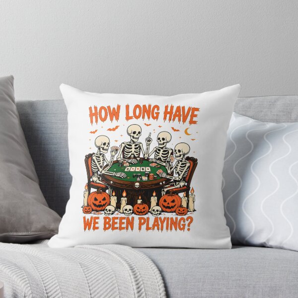 Aperçu de l'œuvre T-shirt « Jeu de Mahjong squelette d'Halloween : combien de temps joue-t-on ? » créée et vendue par MLETEM-P.