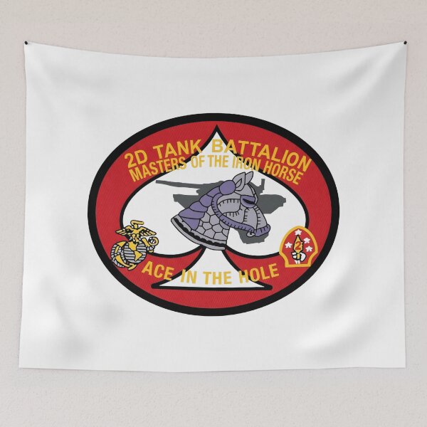 Aperçu de l'œuvre Insigne officiel du 2e bataillon de chars de l'USMC « Maîtres du cheval de fer » créée et vendue par CharlieDesings.