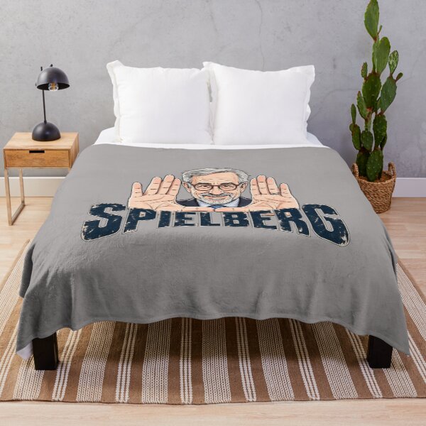 Item preview, Steven Spielberg - Encuadrando la escena designed and sold by Presents For The Dead.
