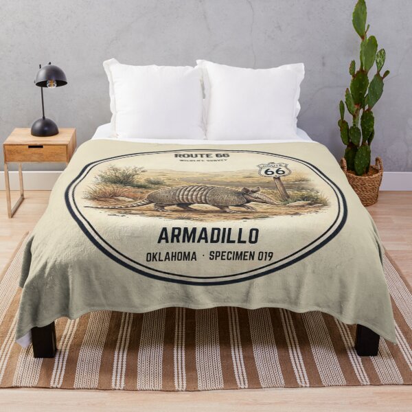 Aperçu de l'œuvre Armadillo Route 66 Faune Badge Oklahoma Art créée et vendue par CalmCapy Co.