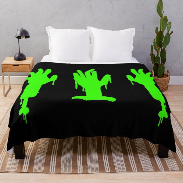Artikelvorschau, Zombie Halloween Hands entworfen und verkauft von Super Neon Pixels .