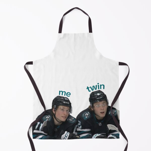 Artikelvorschau, Ich und Zwillingsbruder WillMack – Freundschaftsduo | Macklin Celebrini und Will Smith Hockey entworfen und verkauft von Ferne Reacts.
