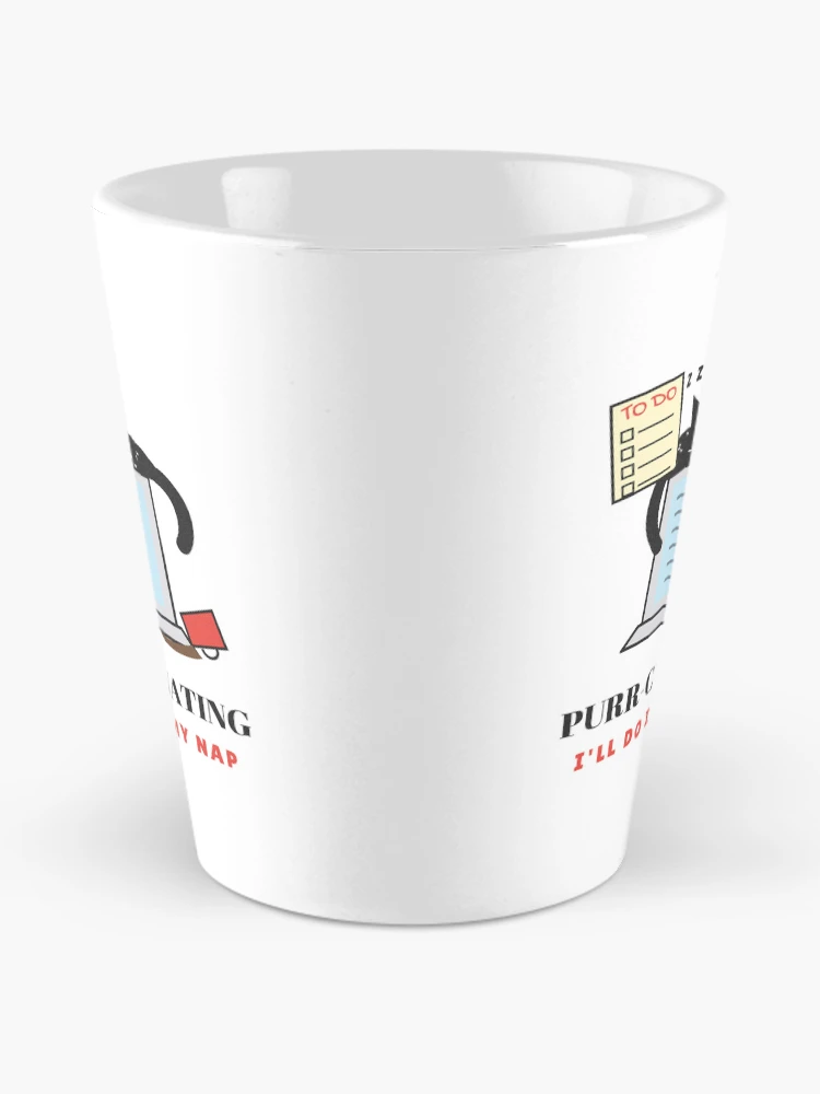 Aperçu 2 sur 4. Mug à café avec l'œuvre Purr-crastinating Cat on a Laptop créée et vendue par somebasic.
