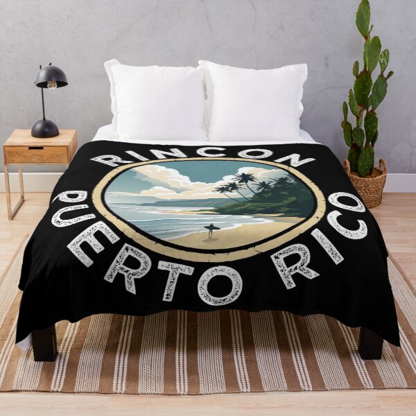 Aperçu de l'œuvre Rincón – Porto Rico (avec lettres blanches) créée et vendue par VelvetRoom.