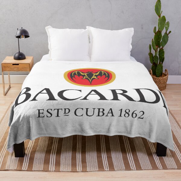 Aperçu de l'œuvre Rhum Bacardi obscur et terrain de jeu hanté créée et vendue par Tae- yeon.