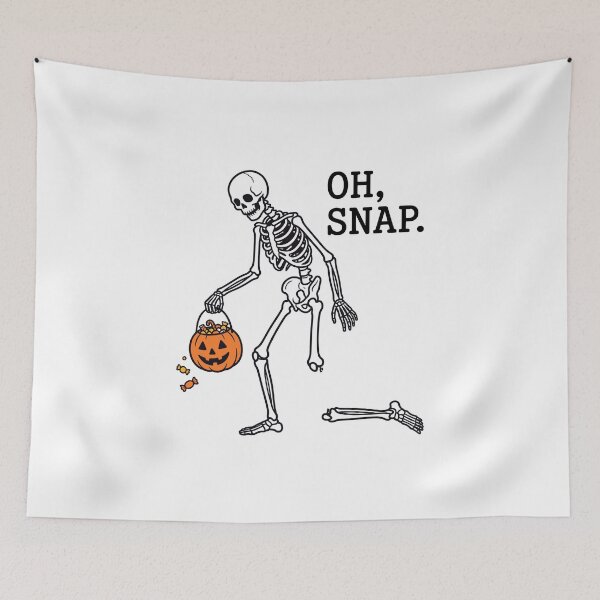 Aperçu de l'œuvre Halloween drôle Oh Snap Squelette Jambe Cassée Bonbons Citrouille créée et vendue par mareix.
