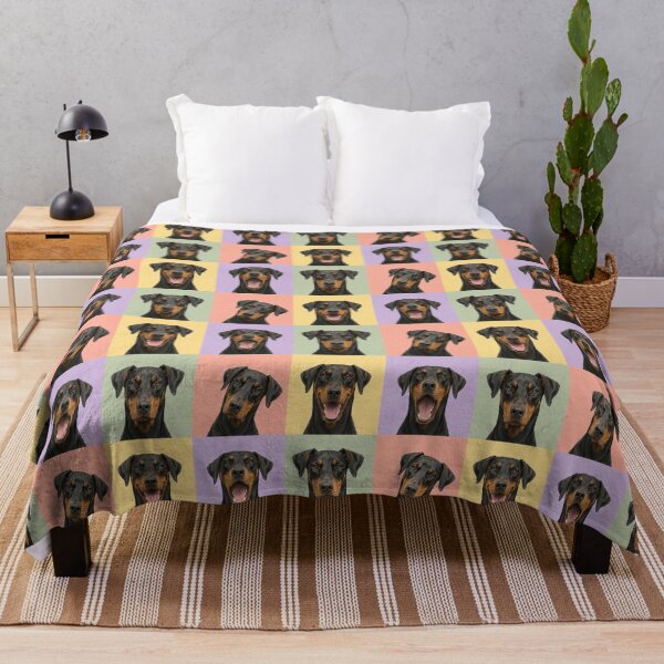 Aperçu de l'œuvre J'adore mon doberman aux oreilles tombantes créée et vendue par pixiedustpaint.