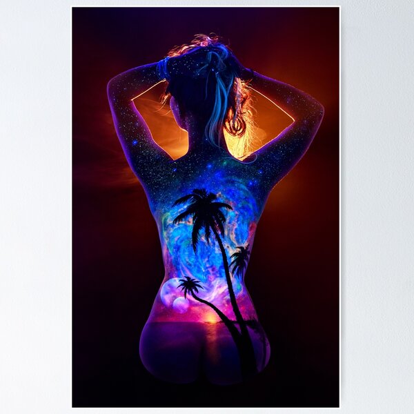 Bodyscapes: Black light body painting that beautifully glows in the dark