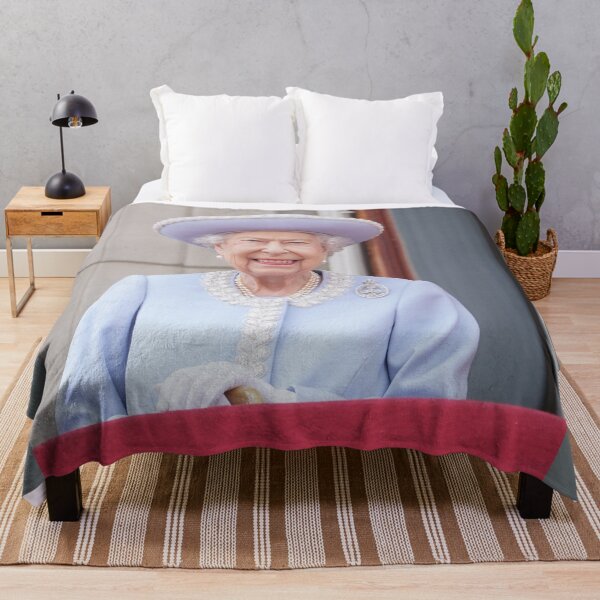 Item preview, Queen Elizabeth II designed and sold by KNBS.
