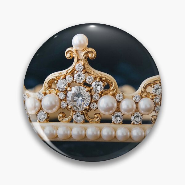 Artikelvorschau, Elegante goldene Krone aus Perlen und Diamanten auf Samt entworfen und verkauft von MFMart.