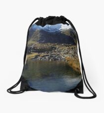 SNOW MAKES WATER Drawstring Bag