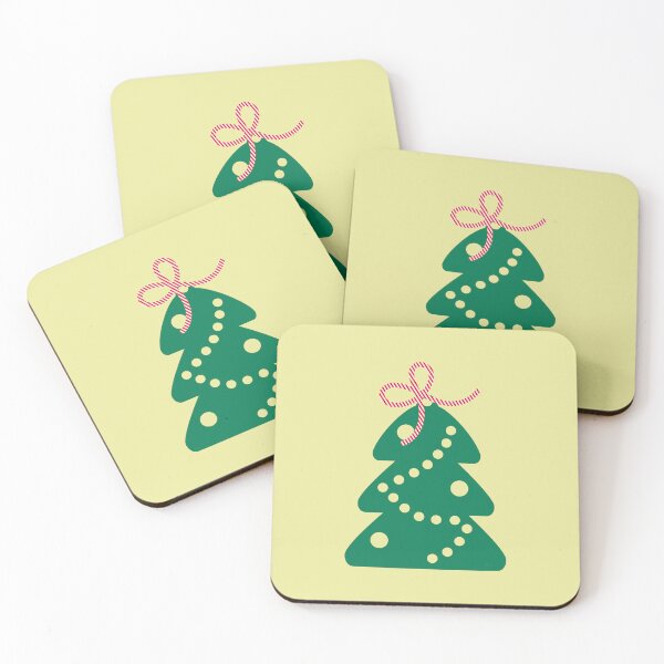 Artikelvorschau, Niedlicher Geschenkanhänger in Form eines grünen Weihnachtsbaums – festliche Weihnachtsschmuckillustration entworfen und verkauft von Caterina@.