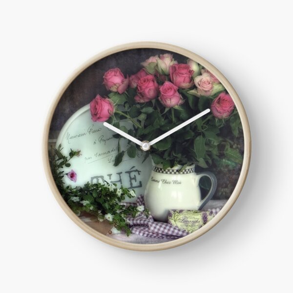 Old roses Clock