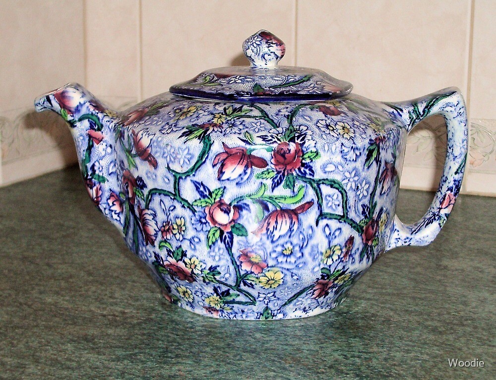 "Ringtons Teapot 1930s" by Woodie | Redbubble