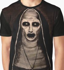 Dämonische Schwester Valak Grafik T-Shirt