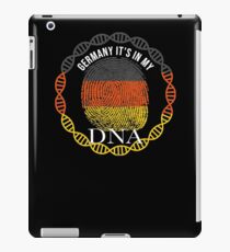 Germany Its In My DNA - Germany German Flag In Thumbprint iPad-Hülle & Skin