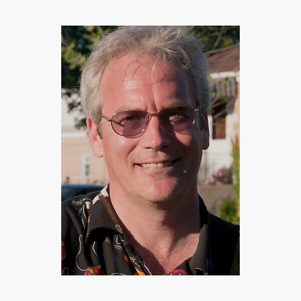 Artikelvorschau, Tom - lead guitar and vocals entworfen und verkauft von Jarede Schmetterer.