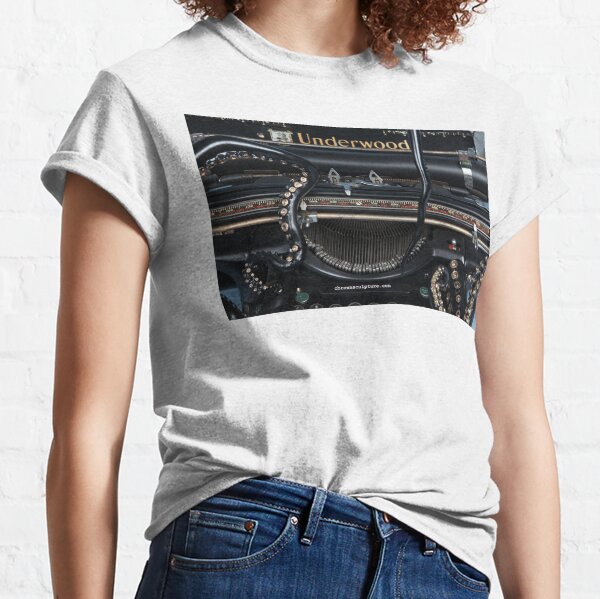 Close Up of Octo Typewriter Classic T-Shirt