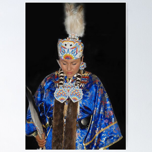 Artikel-Vorschau von In Full Regalia ( Pow Wow Series), designt und verkauft von Dyle Cronenweth-Warren.