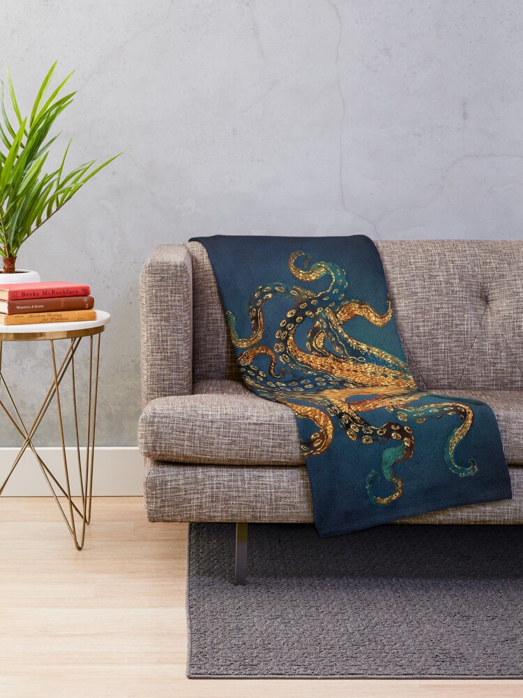Alternate view of Underwater Dream IV Throw Blanket