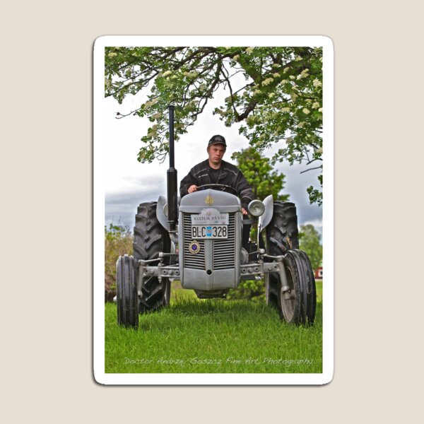 Traktor Massey Ferguson 1955. Für Sie Leif Emil Bäckman. Magnet