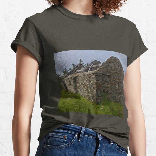 Stonework of a ruin Classic T-Shirt