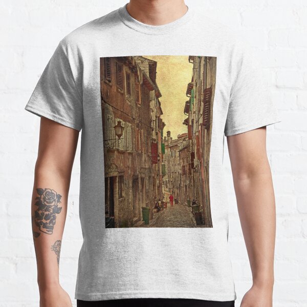 Attractive souvenir t-shirt from rovinj town.