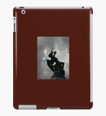 Vinilo o funda para iPad La fuente del ángel caído