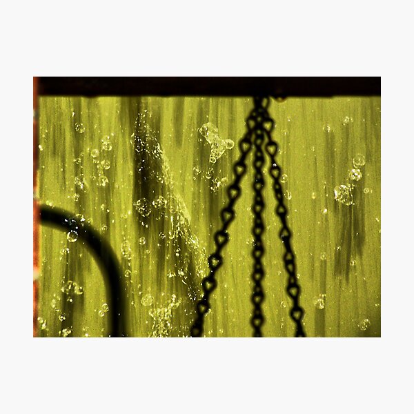 rain on chains Photographic Print