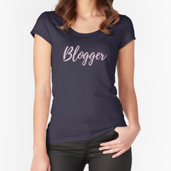 Blogger Fitted Scoop T-Shirt