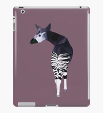 Okapi in Lila iPad-Hülle & Klebefolie
