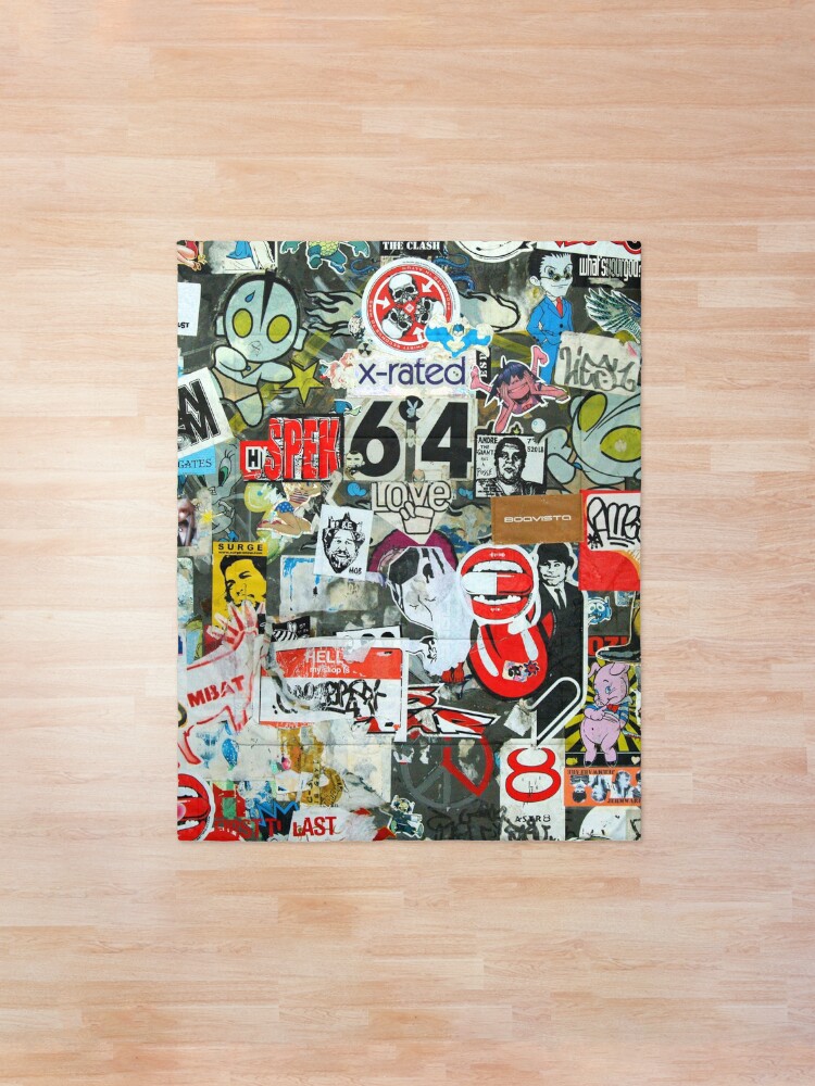 Alternate view of Collages and graffiti Comforter
