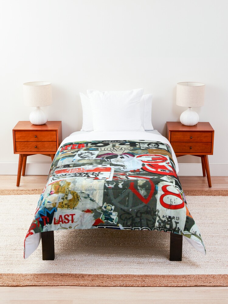 Alternate view of Collages and graffiti Comforter