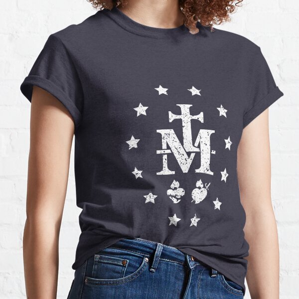 Sagrado Corazón de Jesús coronado de espinas e Inmaculado corazón de María traspasado con la espada. Se dice que quien lleva la medalla milagrosa creada por la Virgen María y reza por la intercesión y ayuda de la Santísima Virgen María. Camiseta clásica