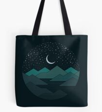 Zwischen den Bergen und den Sternen Tote Bag