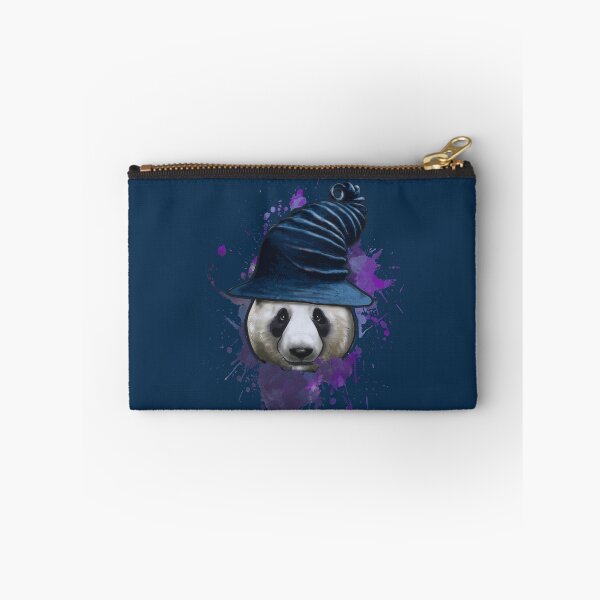 Aperçu de l'œuvre Mignon Halloween Panda Ours Sorcière créée et vendue par Maria Garcia.