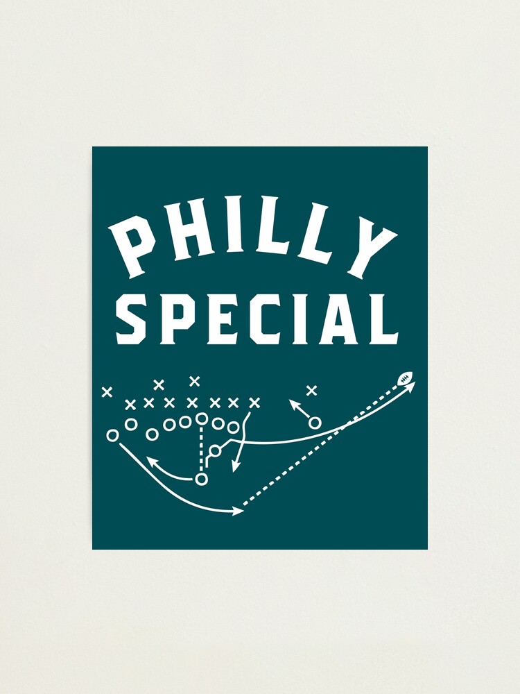 Philly Special trick play Essential T-Shirt for Sale by Scoopivich