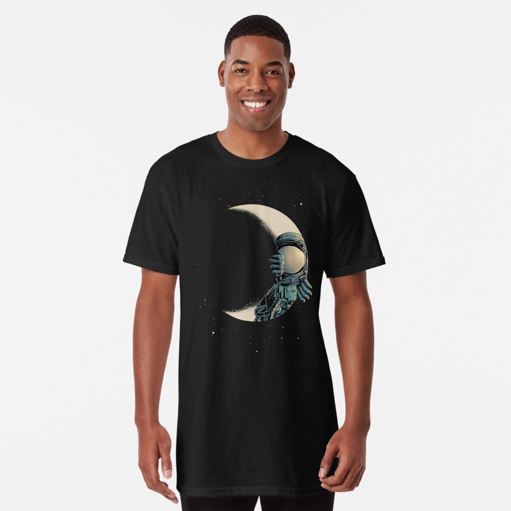 Vista previa del artículo con la obra «Camiseta larga», diseñado y vendido por carbine.