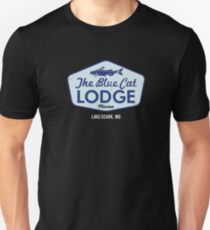 Blue Cat Lodge am Ozark-See Slim Fit T-Shirt