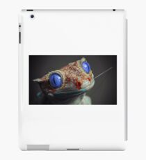 Sewing Gecko iPad Case/Skin