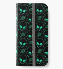 Alien Pattern iPhone Wallet/Case/Skin