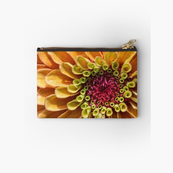 Item preview, red center designed and sold by Manon Boily.
